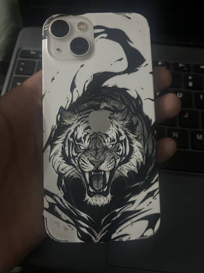 Apple iPhone 13