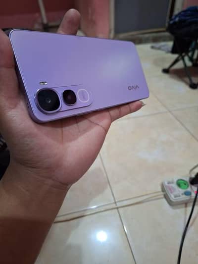 vivo y400