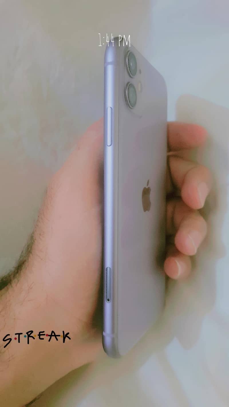 Apple iPhone 11 2