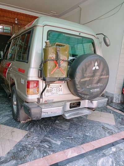Mitsubishi Pajero 1991
