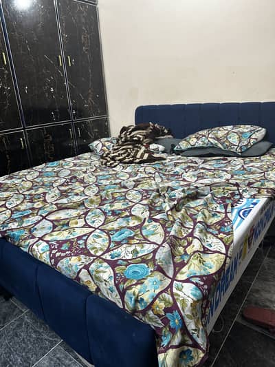 Bed for sale in a good condition