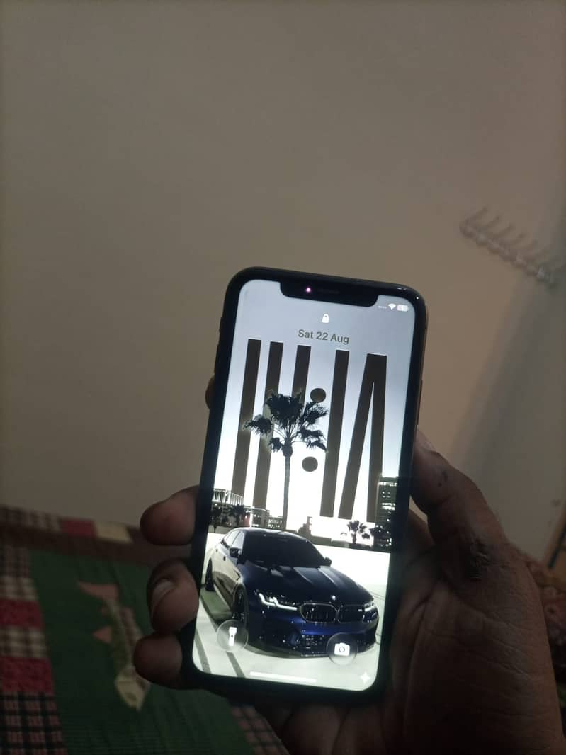 Apple iPhone 11 0