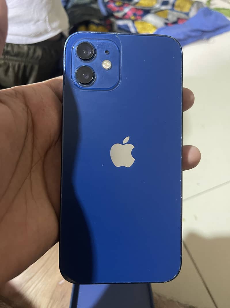 Apple iPhone 12 3