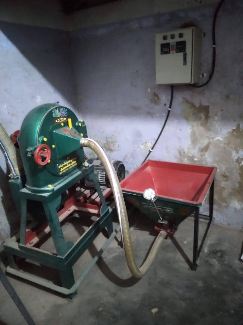 Aata chakki machine 4