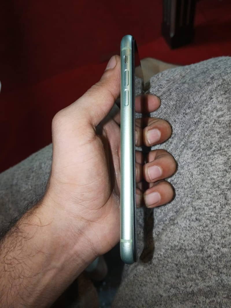 Apple iPhone 11 2