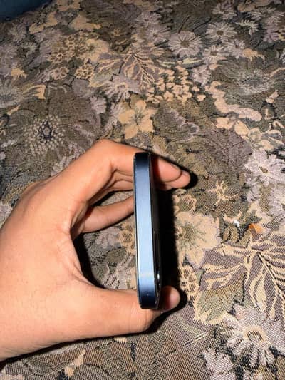iPhone 12 64GB | 10/10 | Factory Unlock | Non PTA