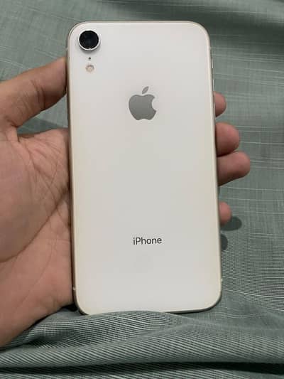 Apple iPhone XR Non Pta 128GB White Colour