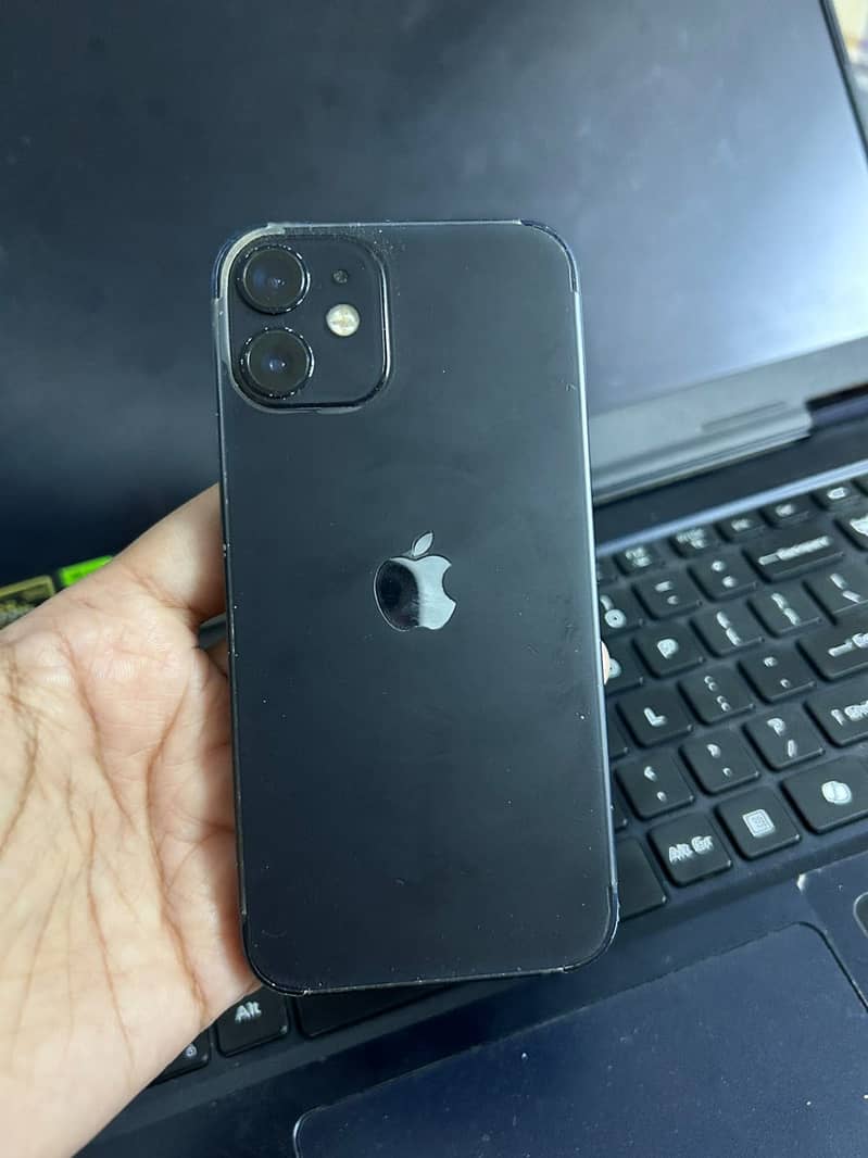 Apple iPhone 12 mini 1