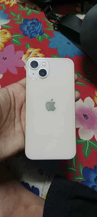 Apple iPhone 13