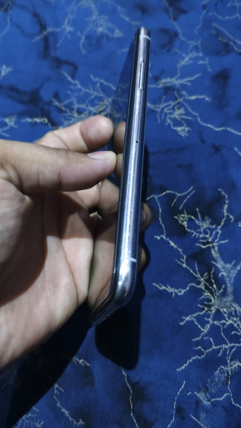 Iphone X 4