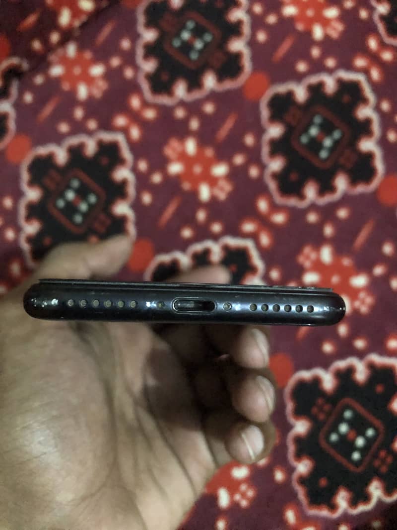 Apple iPhone SE 6