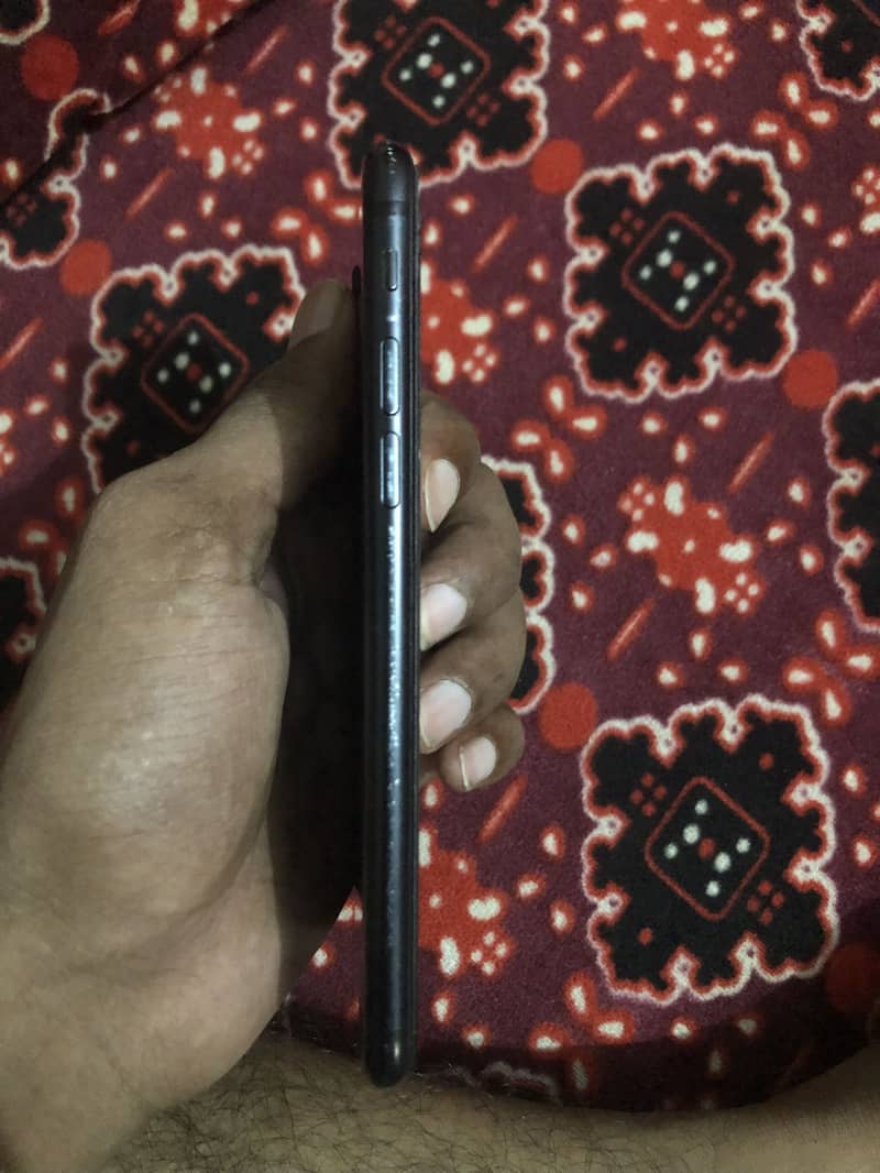 Apple iPhone SE 7