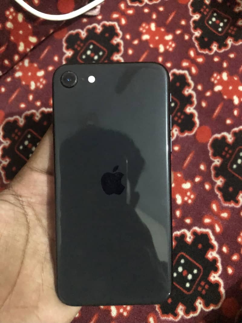 Apple iPhone SE 8