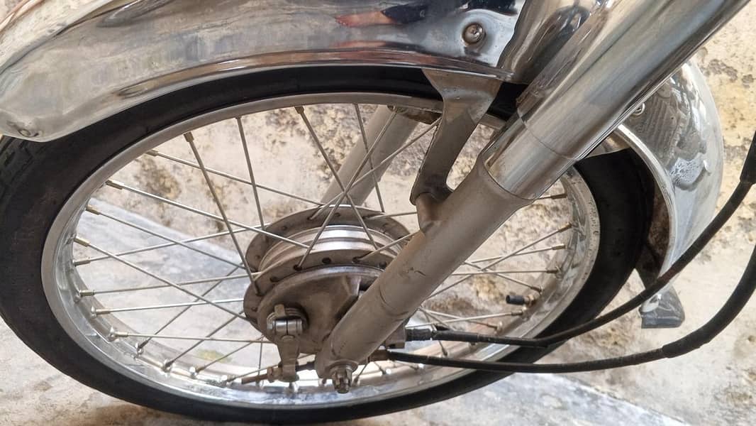 Honda cd70 3