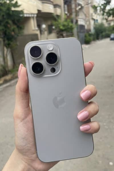 Apple iPhone 15 Pro