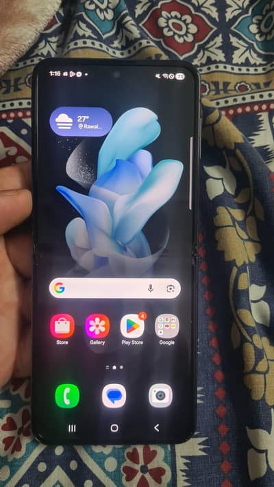 Samsung Mobile Z Flip 4