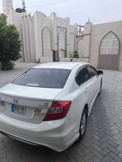 Honda Civic Oriel 2015
