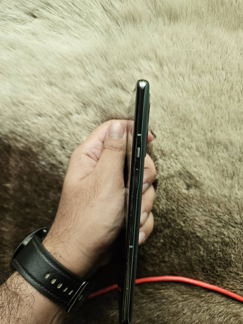 One Plus 9 Pro 4