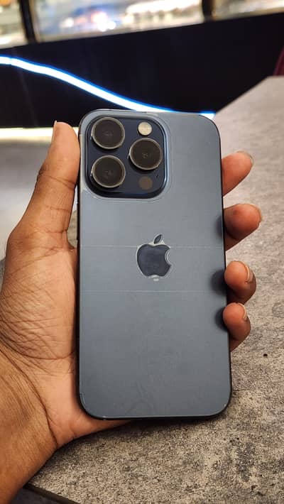 Apple iPhone 15 Pro