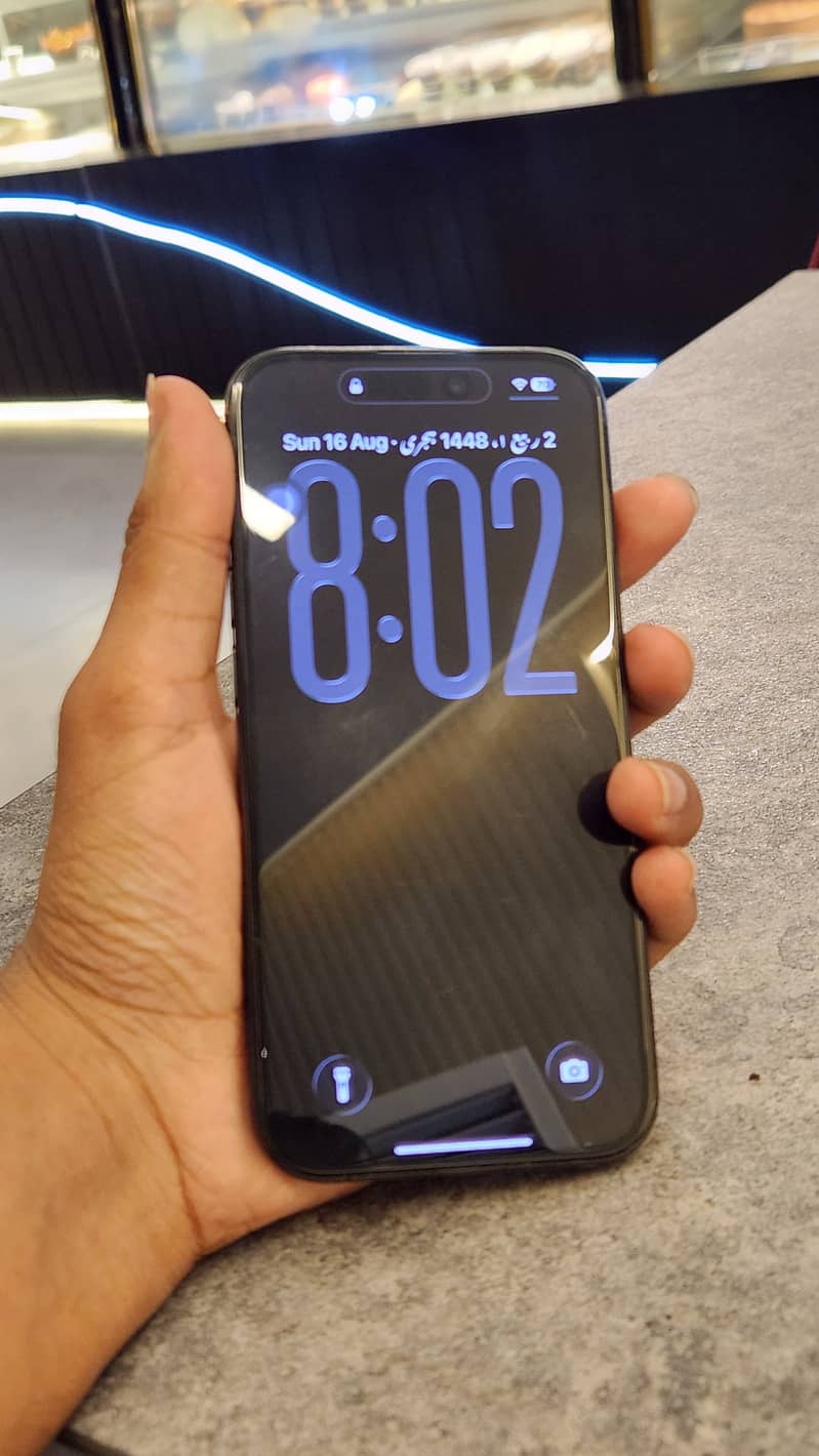 Apple iPhone 15 Pro 3