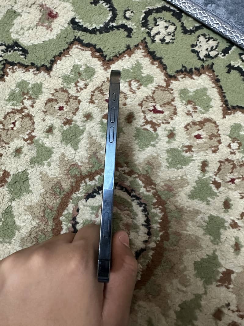 Apple iPhone 12 Pro 3