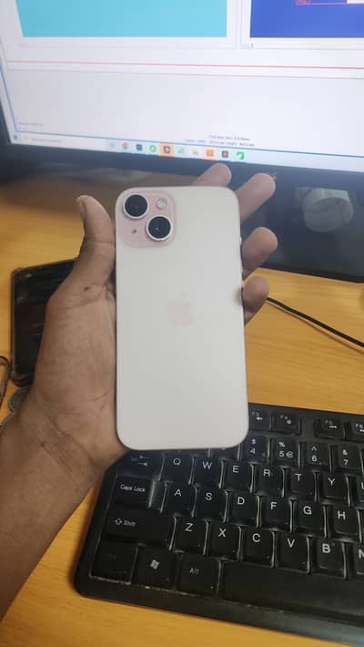 Apple iPhone 15