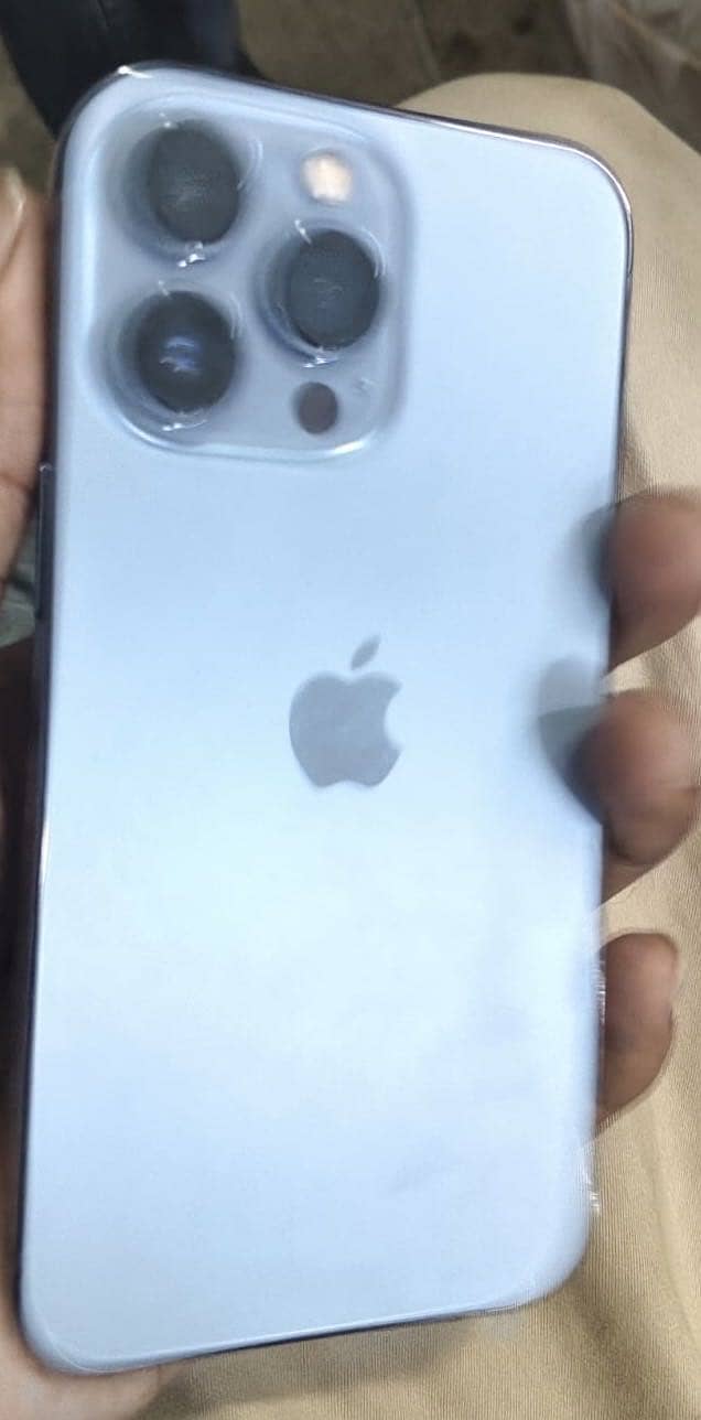 Apple iPhone 13 Pro 0