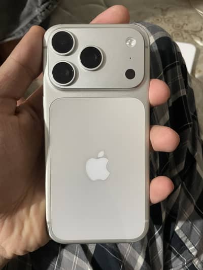 Apple iPhone 17 Pro
