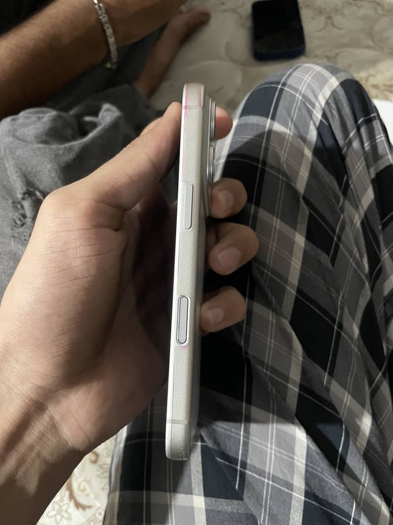 Apple iPhone 17 Pro 8