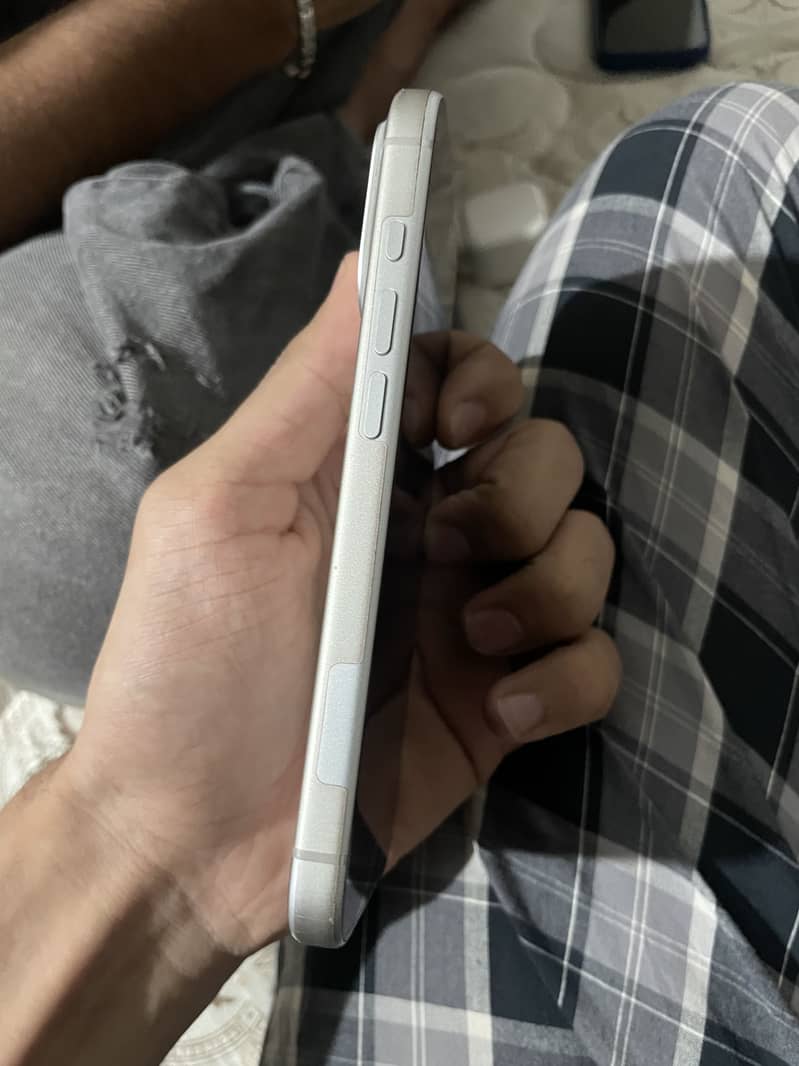 Apple iPhone 17 Pro 9