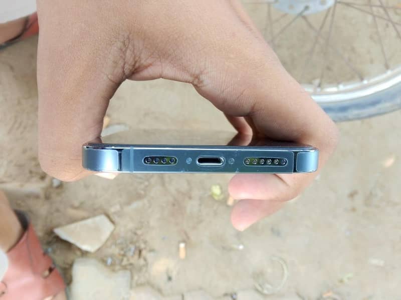 Apple iPhone 13 Pro Max 5