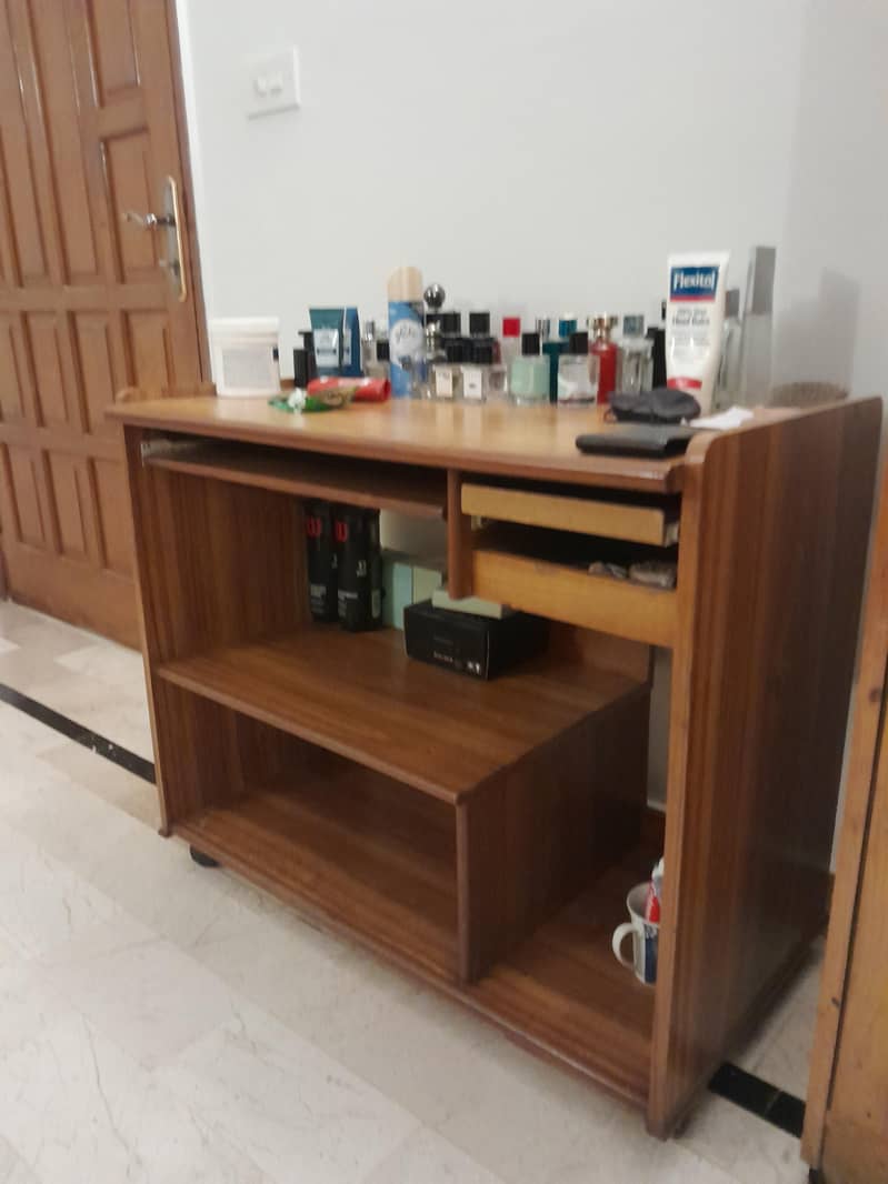 Dressing table 1