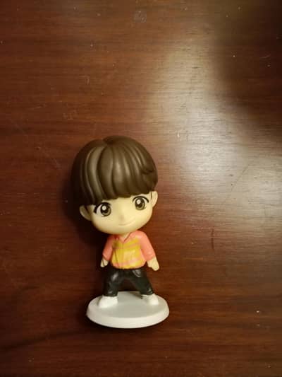 bts j-hope figurine