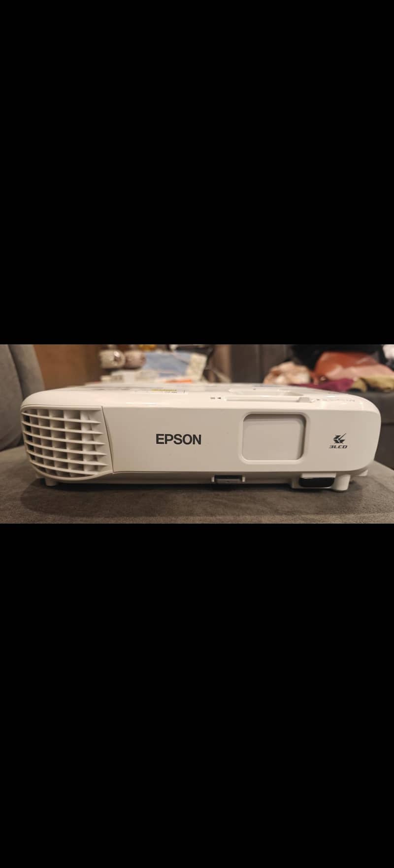 Epson EB-W05 Projector 1