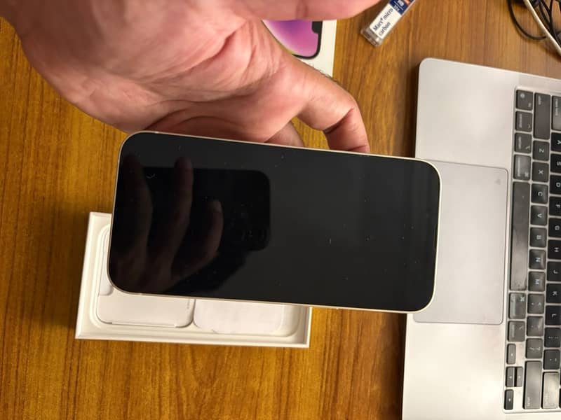 Apple iPhone 14 1