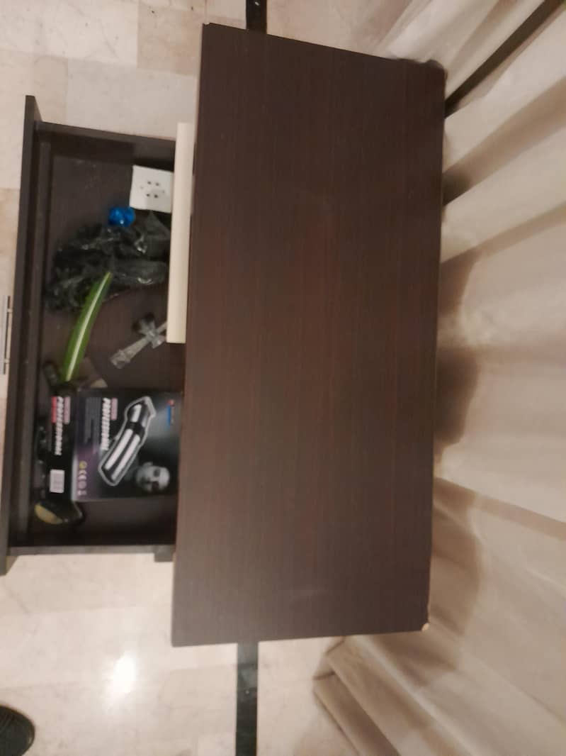 Console table 0