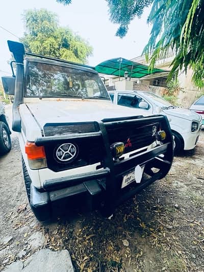 Mitsubishi Pajero 1984