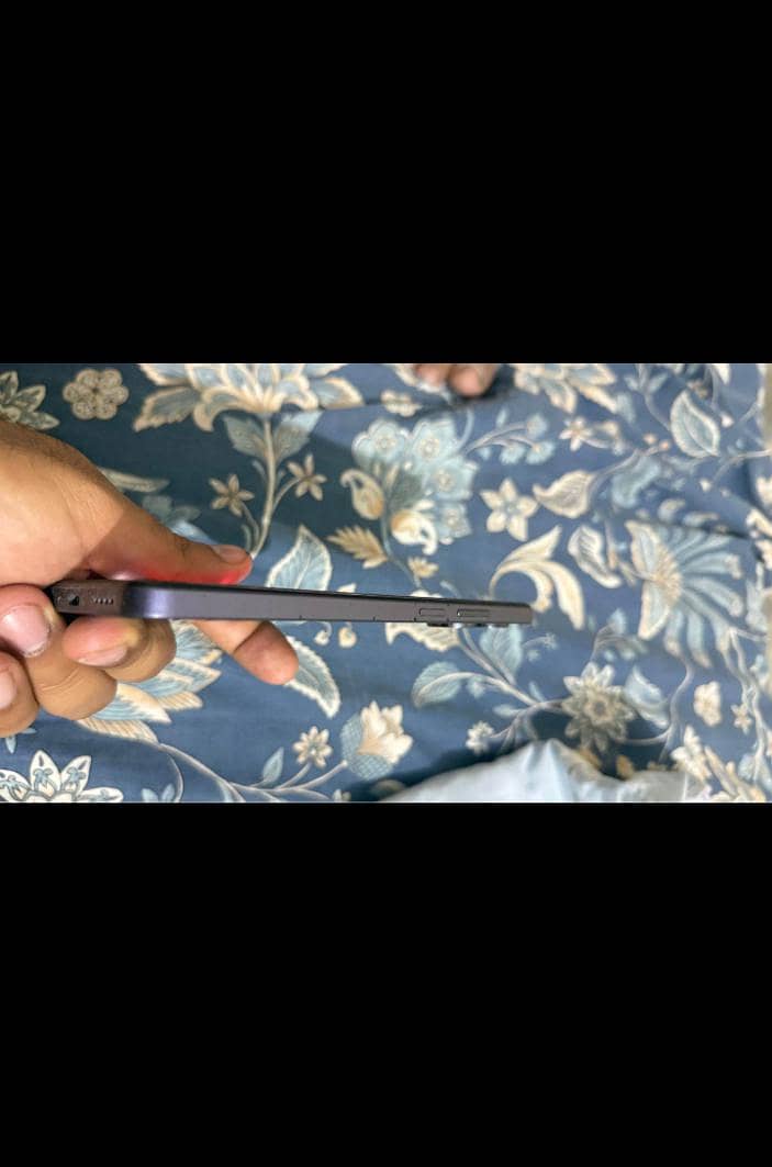 Realme Note 60 1