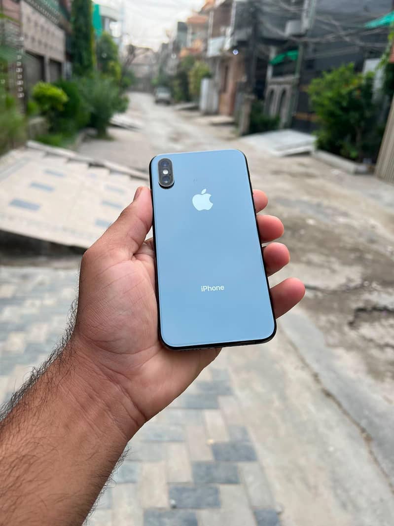 Apple iPhone XS 1
