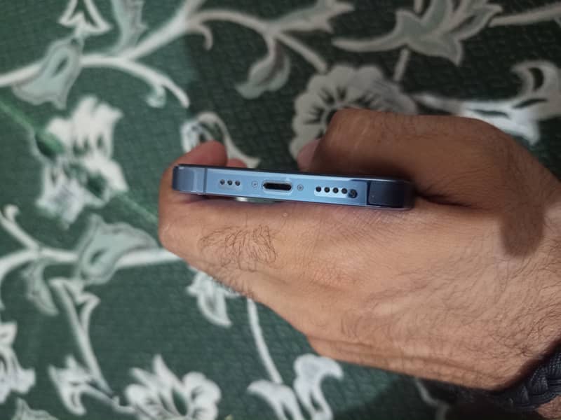 Apple iPhone 13 Pro 1