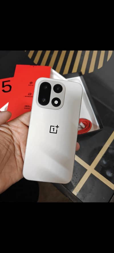 Oneplus 15 16gb 512gb sand color new untouched condition full box