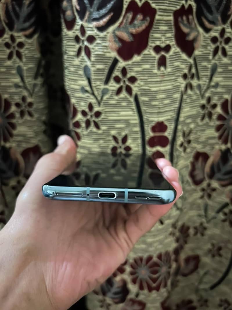 One Plus 9 Pro 1