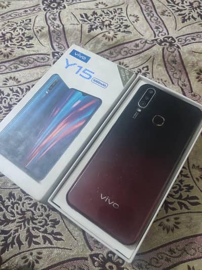 vivo y15