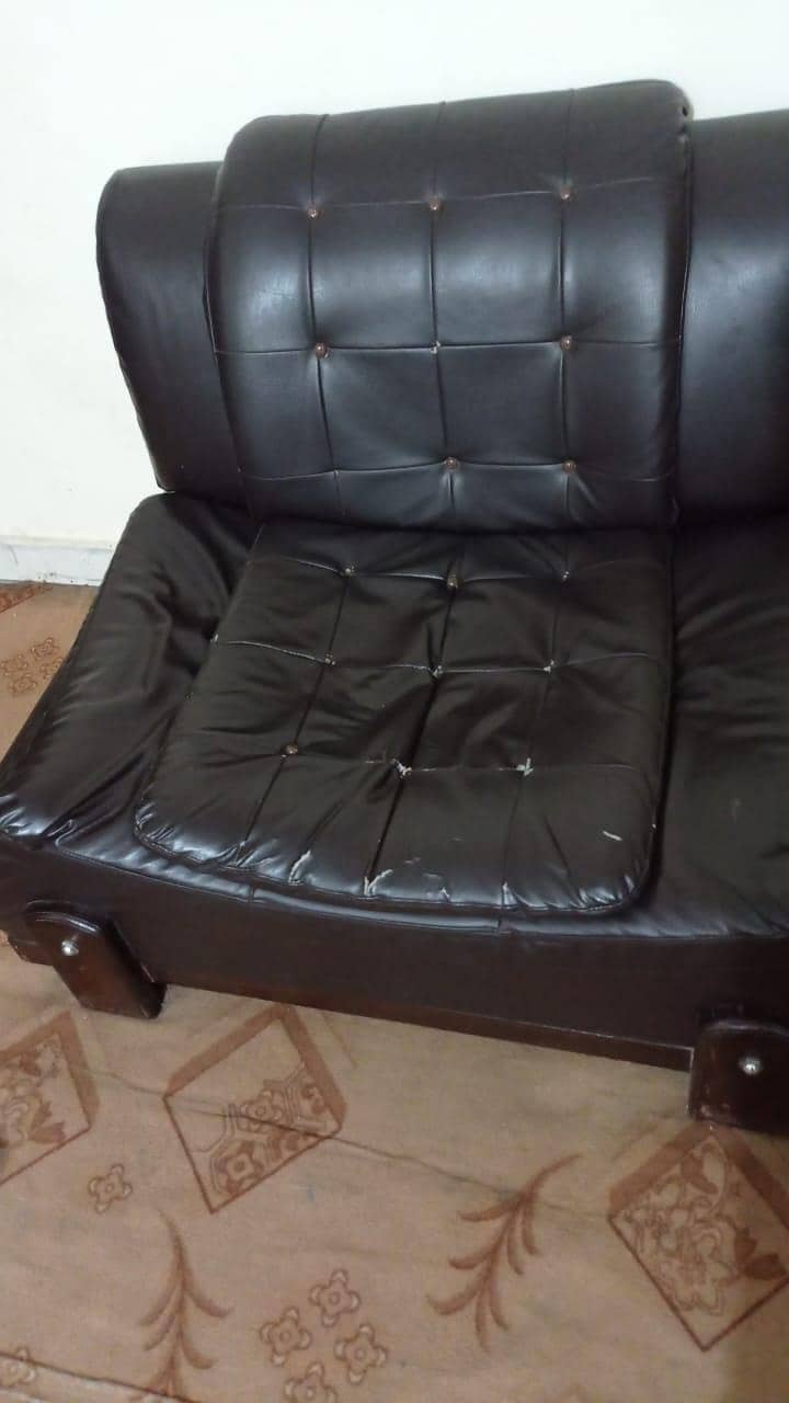 5 seater sofa 0