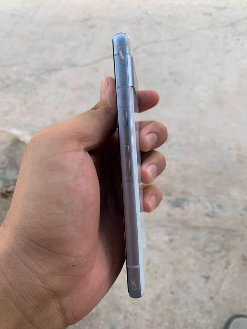 Google Pixel 7a 4