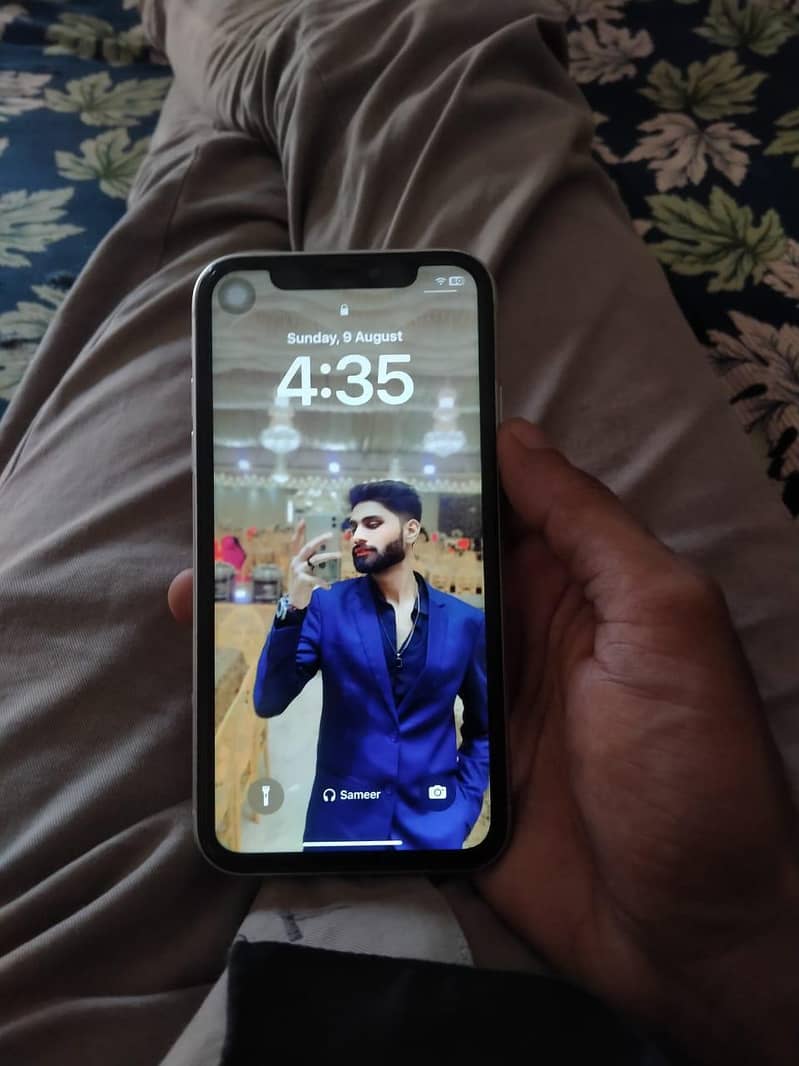 Apple iPhone 11 6