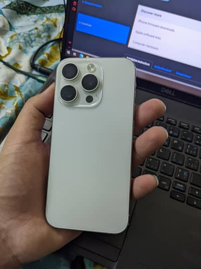 Apple iPhone 15 Pro