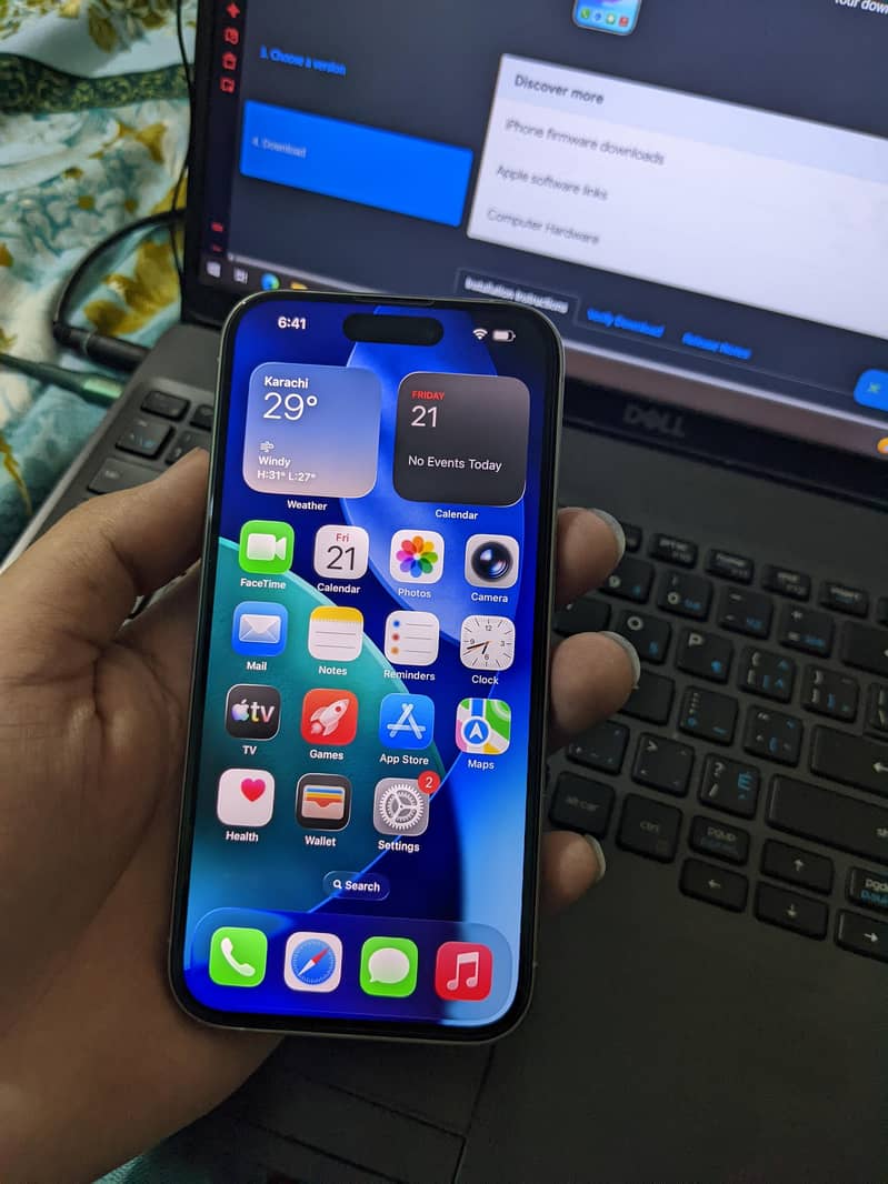 Apple iPhone 15 Pro 1