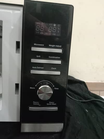 L-Zone 30L Grill Microwave Oven | Like New | 1 Month Old | Warranty
