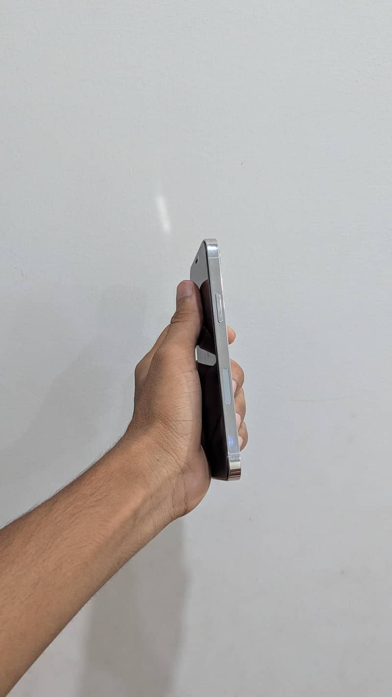 Apple iPhone 12 Pro 1